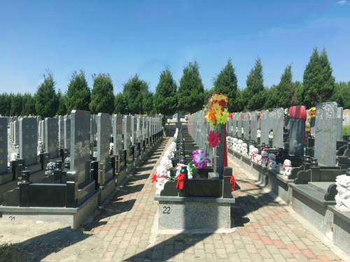 骏龙泉墓园购墓免费接送